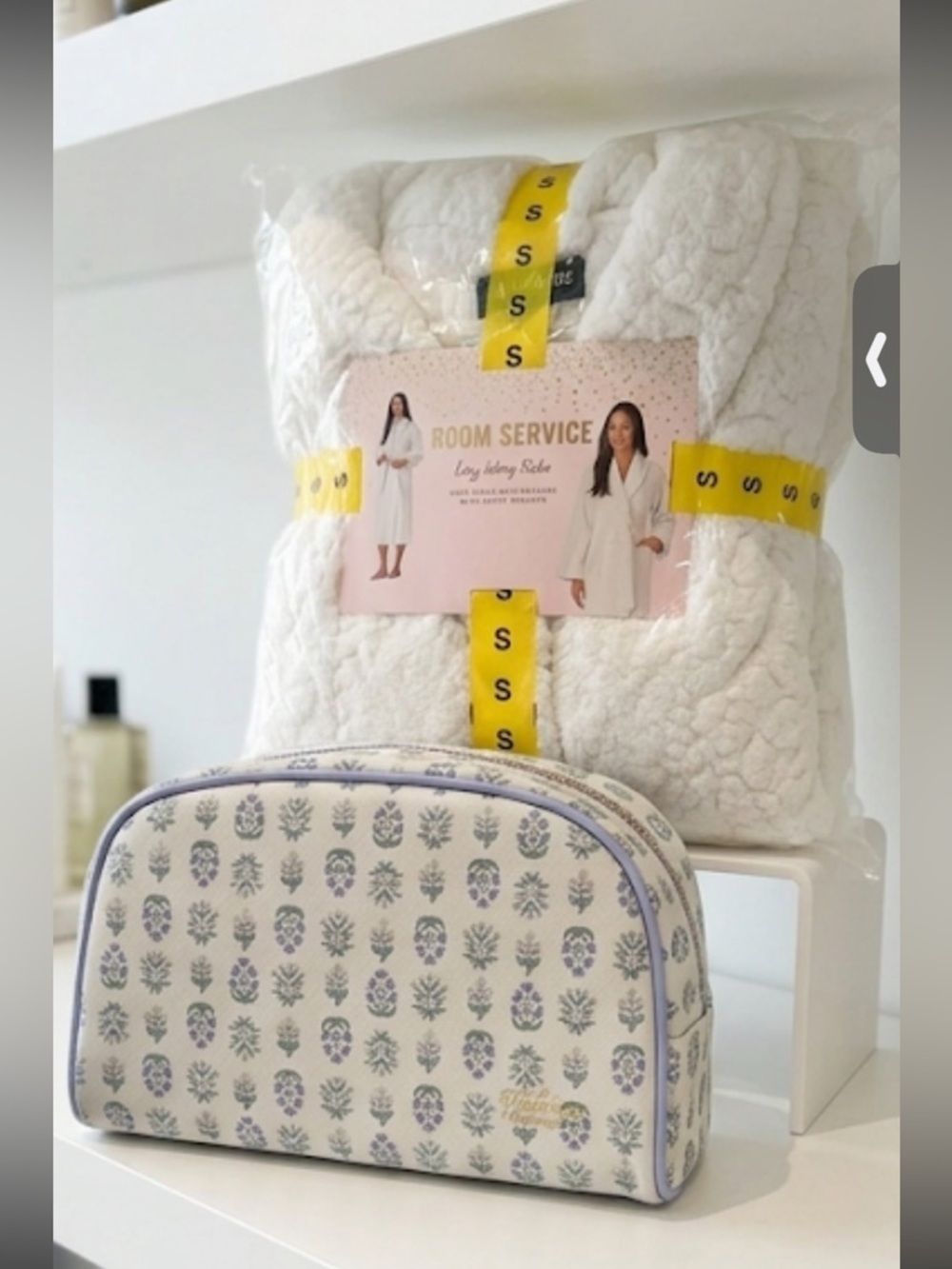 Room Service Robe and The Vintage Cosmetic Co Cosmetic Bag NWT